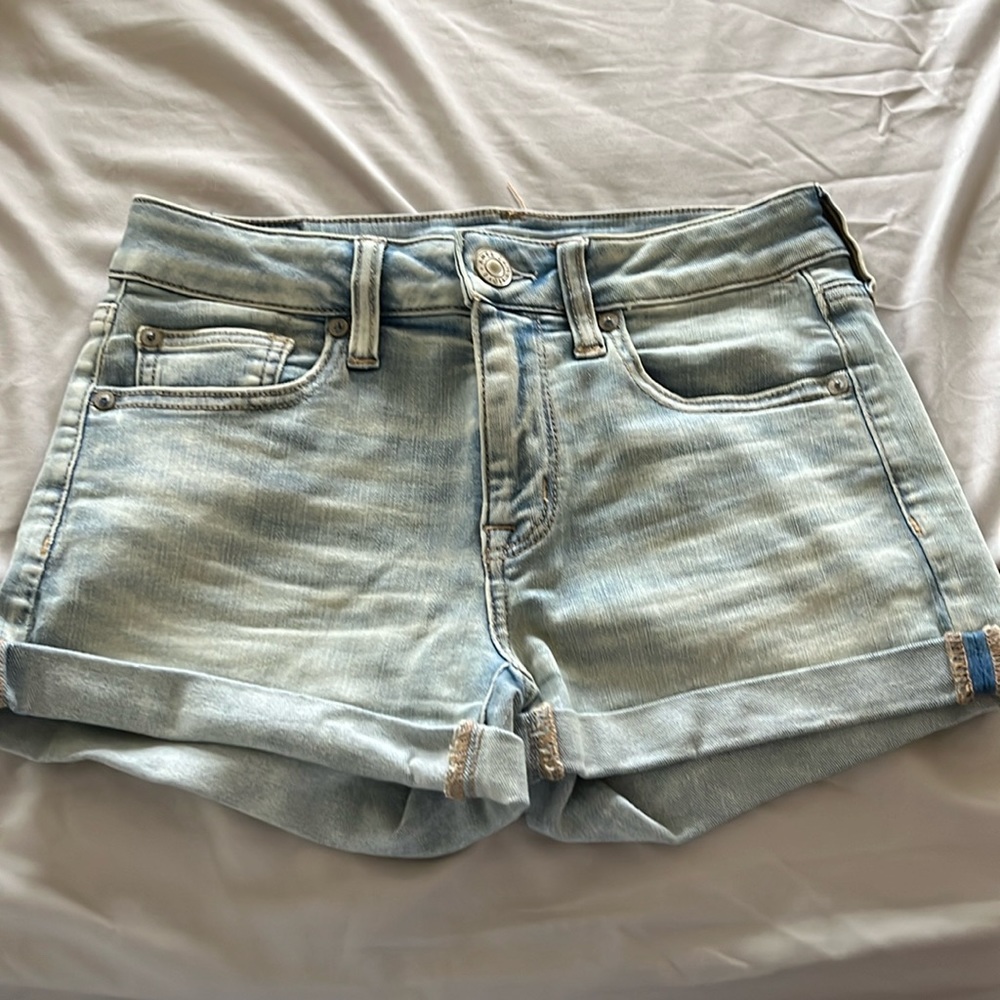 American Eagle light wash jean shorts